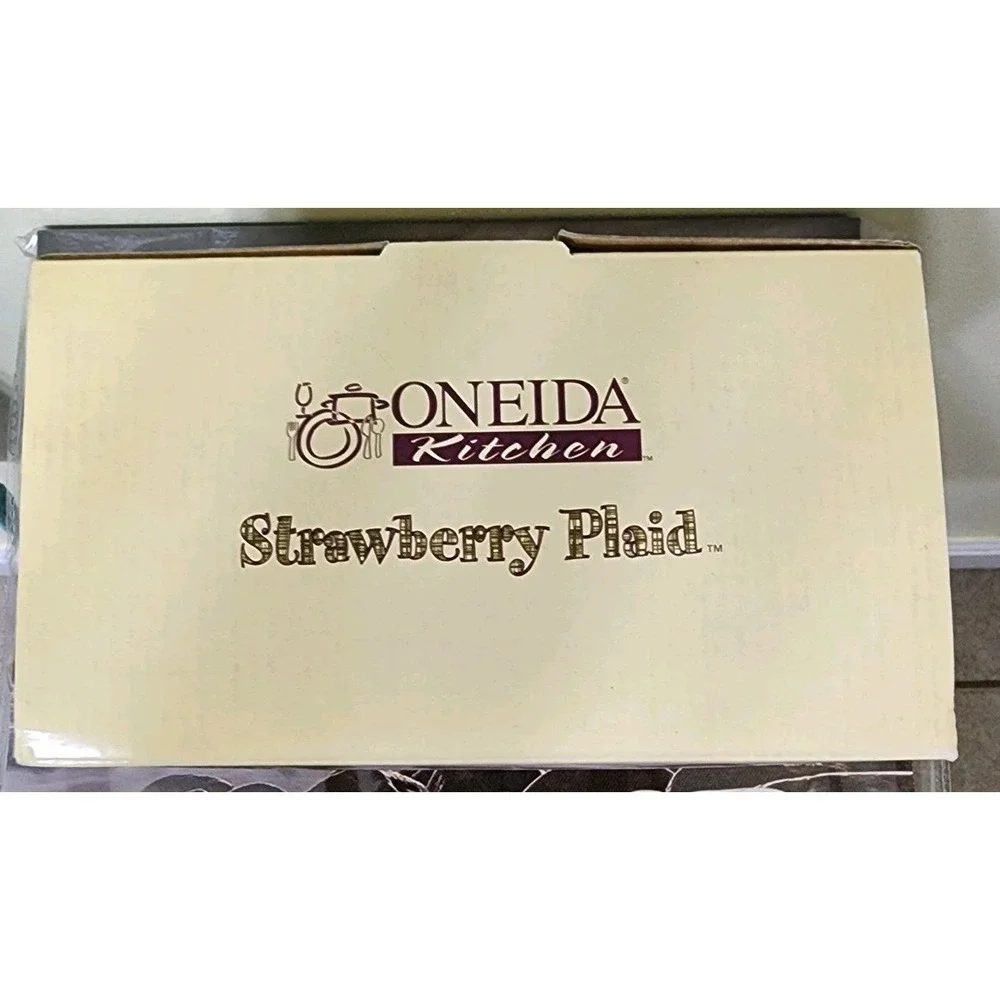 Oneida Kitchen Strawberry‎ Plaid Ceramic Sugar Bowl & Creamer Set & Box Country